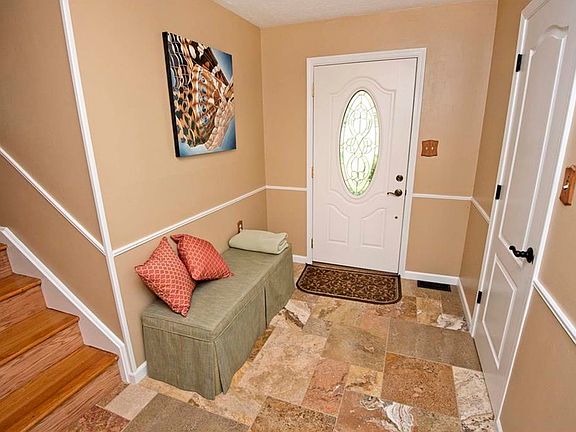 4th image of 8079 Stafford Ln