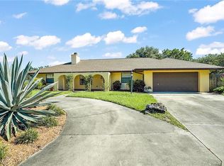 3028 Lake Woodward Dr, Eustis, FL 32726