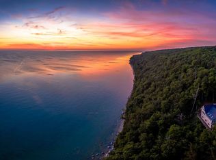 1570 S Lake Shore Dr, Harbor Springs, MI 49740