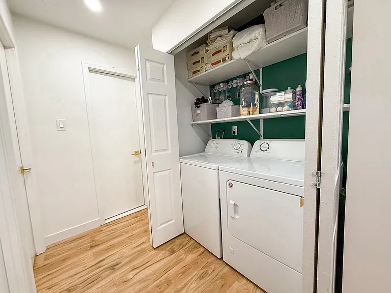 3300 Johns Ct #3302 — Photo 9