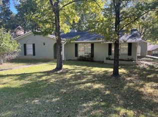 108 Meadow Lane Cir, Clinton, MS 39056