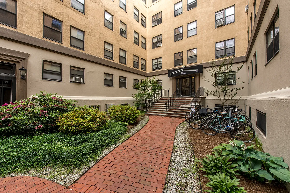 Building Photo - Longfellow Apartments