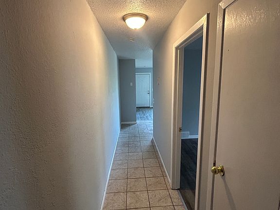 2nd image of 608 S 2nd Ave #2