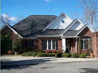 3rd image of 106 Braden Ct