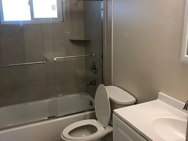 7240 Bark Ln — Photo 6