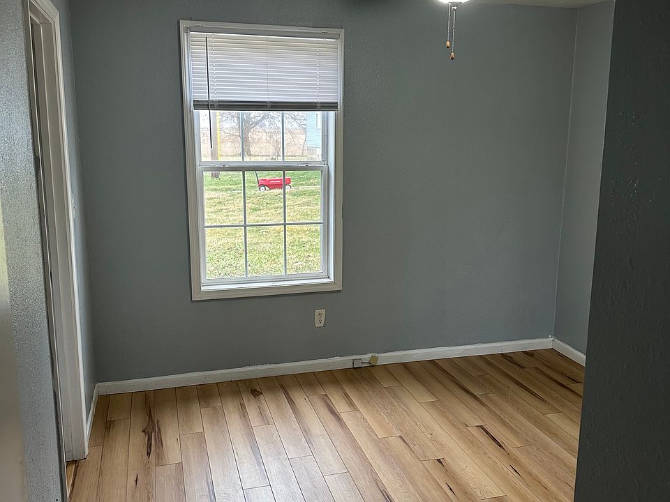 2nd image of 9050 Harristown Blvd #8