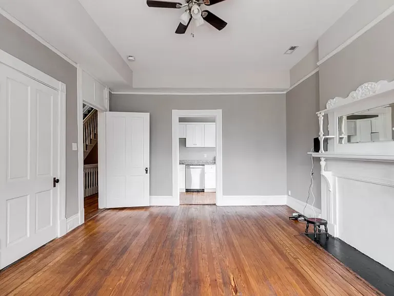 939 W Grace St — Photo 14
