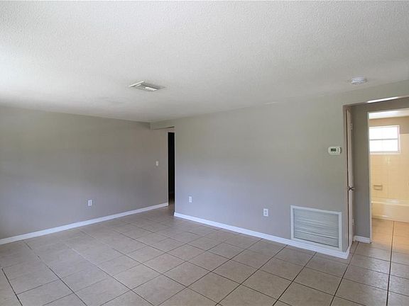 3rd image of 2035 Sandrala Dr #2035
