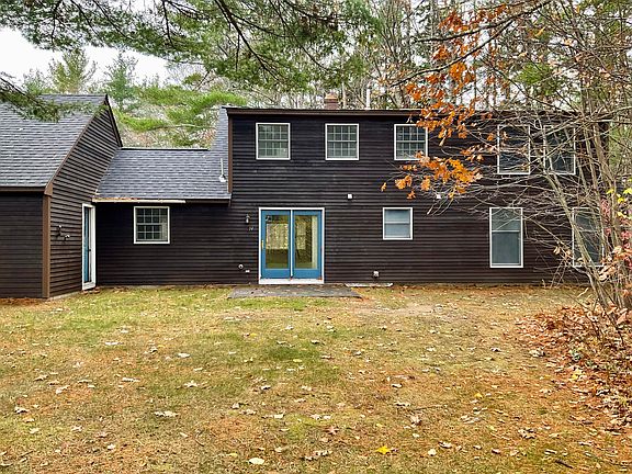 3rd image of 14 Cluf Bay Road #14