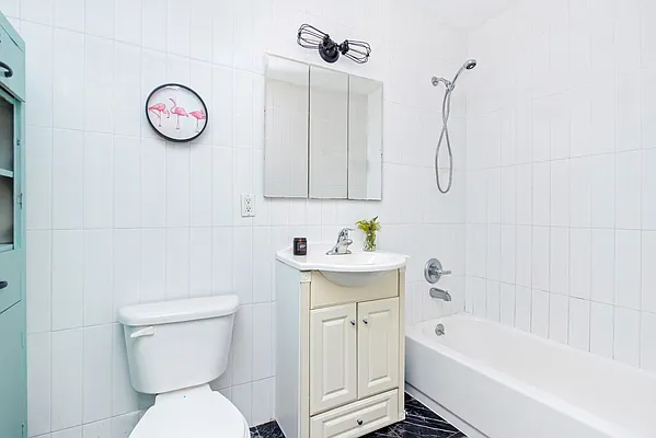 Sold by Keller Williams NYC | media 5