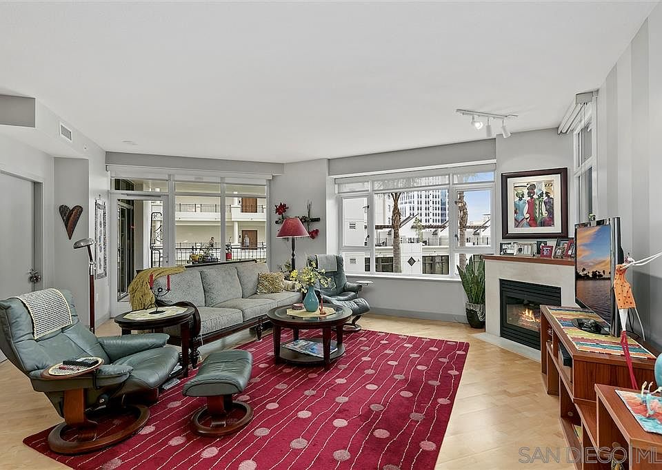 2nd image of 700 W Harbor Dr W #407