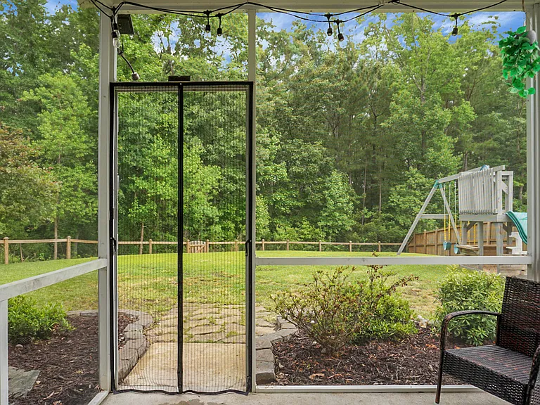 642 Woolum Dr — Photo 52