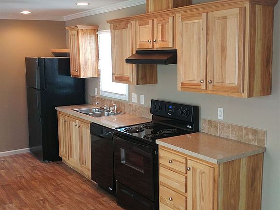3rd image of 54 Cherry Ln