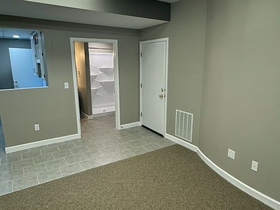 4th image of 225 E Capitol Ave #B1