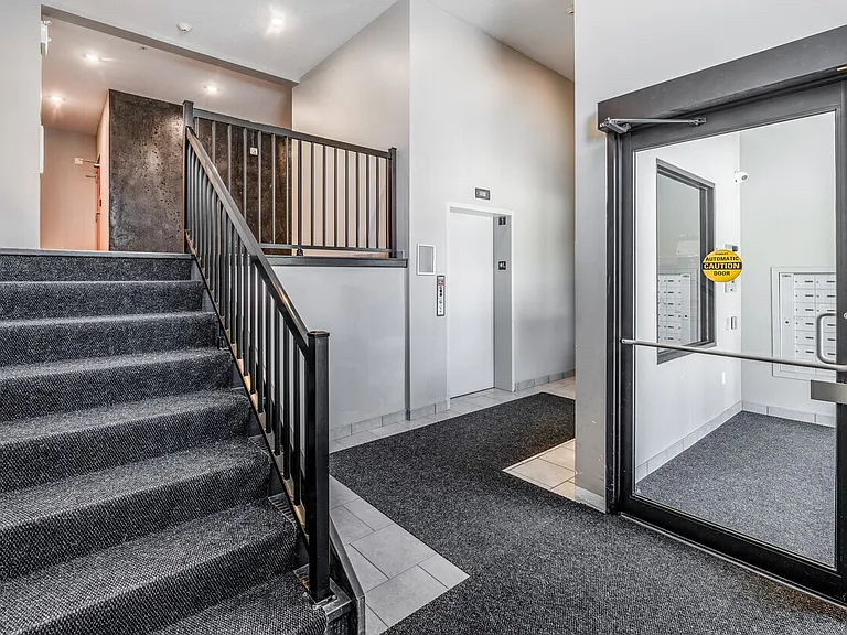 660 Garibaldi Ave #6 — Photo 26