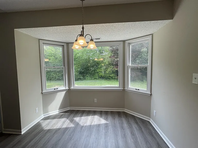 120 Springfield Ln — Photo 24