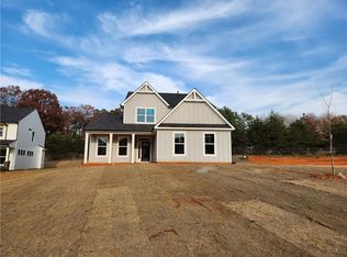 309 Old Shirley Rd, Central, SC 29630