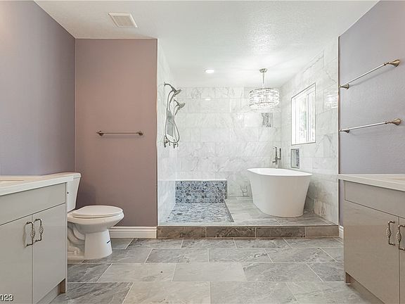 3rd image of 3238 Lark Cir