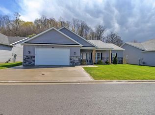 214 Crimson Ln, Bridgeport, WV 26330