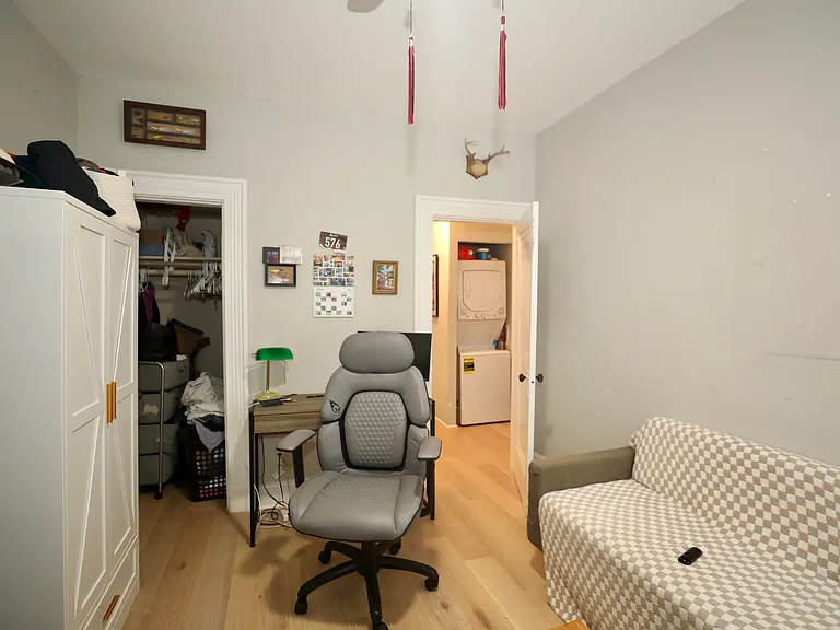 1535 17th St NW #1 — Photo 8