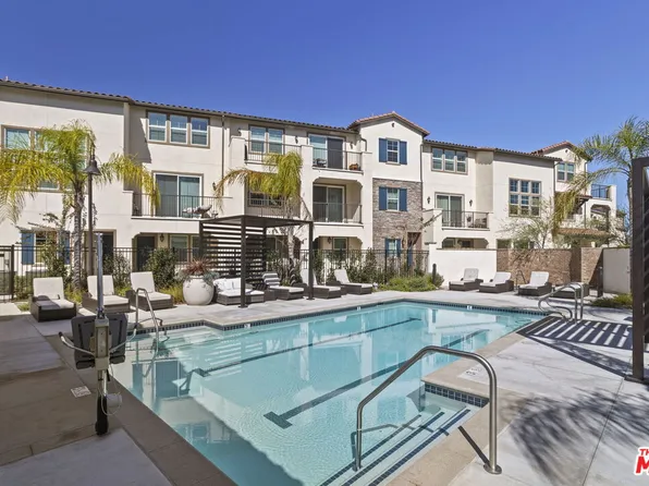 205 Niebla Ln, Mission Viejo, CA 92692