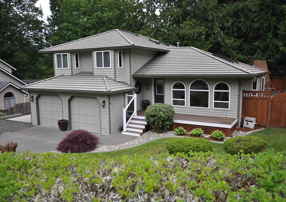 1st image of 9442 Saint Johns Pl NE