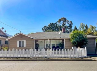 808 Waugh Ln, Ukiah, CA 95482