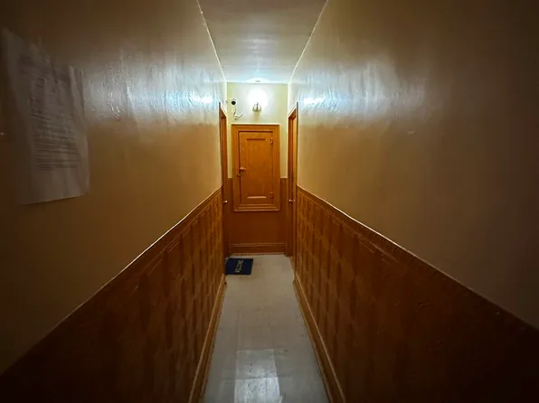 41-25 52nd Street image 17 of 24