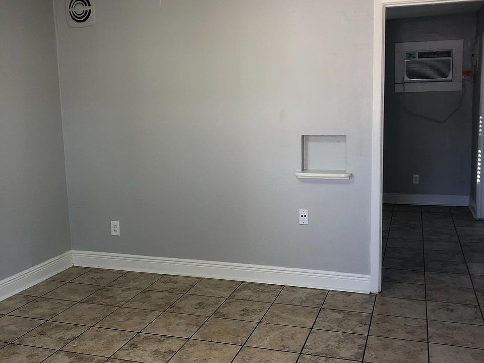 1st image of 110 Gennaro Pl