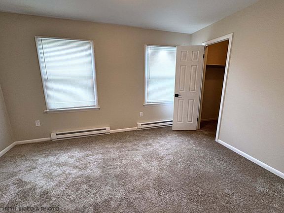 5th image of 5631 Lancaster St #5641-6