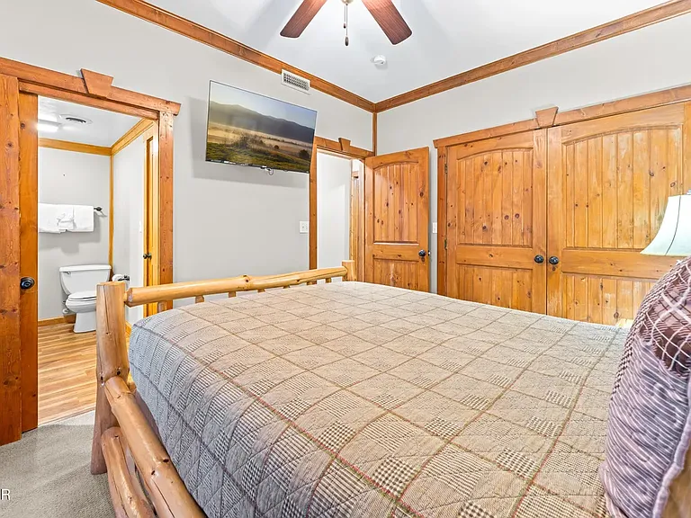206 Forrest Loop Way #16 — Photo 10