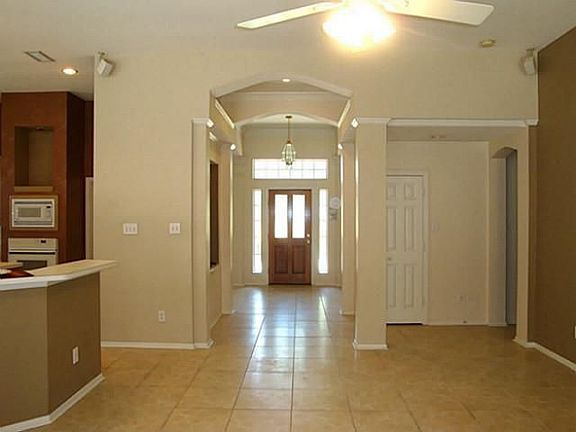 5th image of 2737 Creek Crossing Dr