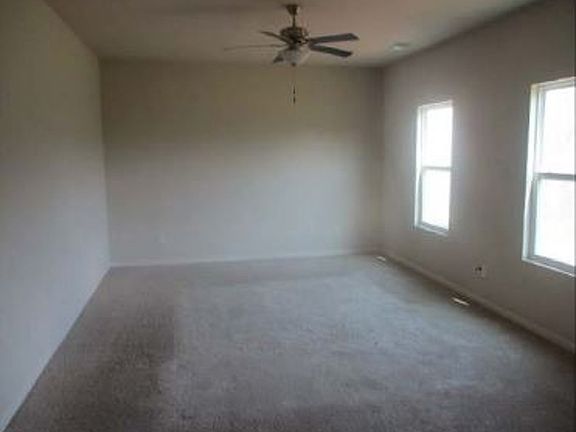 Additional Living Room
