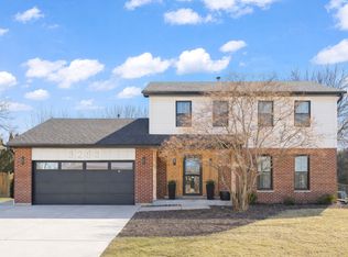 3253 Stewert Dr, Darien, IL 60561