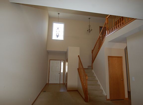 4th image of 17678 Gilbert Dr #17678