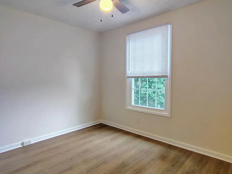 19443 Breezedale Ln — Photo 21