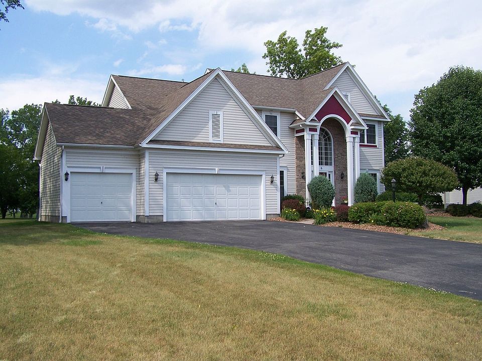 6 Splendorwood Drive