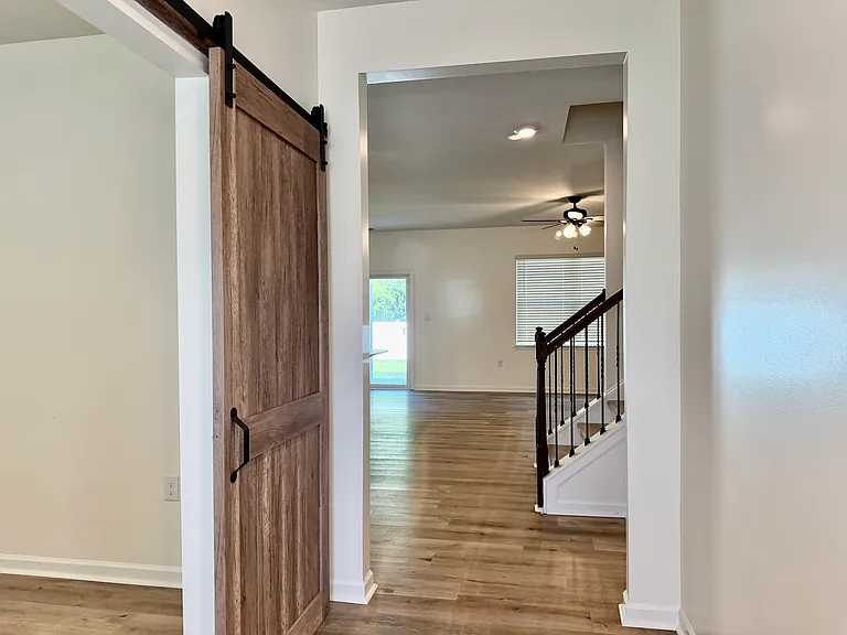 130 Sweetfern Ln — Photo 3