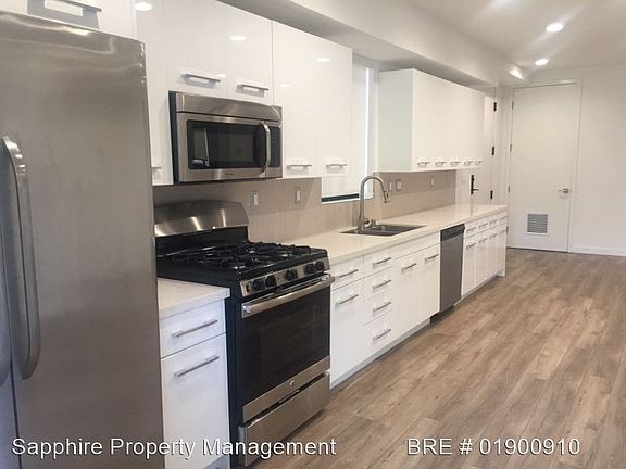 5th image of 11478 Moorpark St Unit 101
