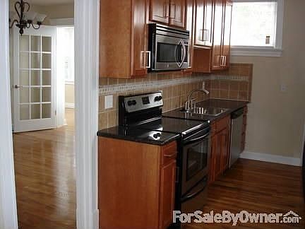 2nd image of 766 Kingsland Ave #C