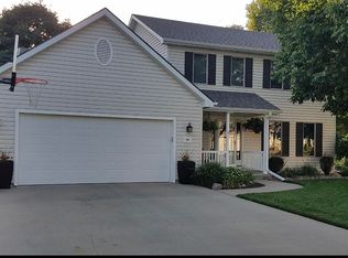 995 N 14th St, Blair, NE 68008