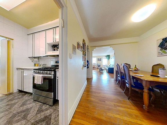 5th image of 1717 Avenue N APT 6H