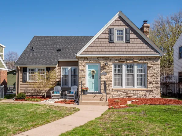 1443 Idaho Ave W, Falcon Heights, MN 55108