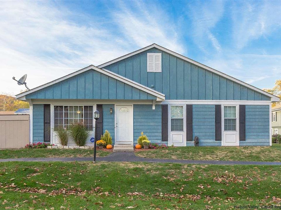 1st image of 17 Sunny Brook Cir