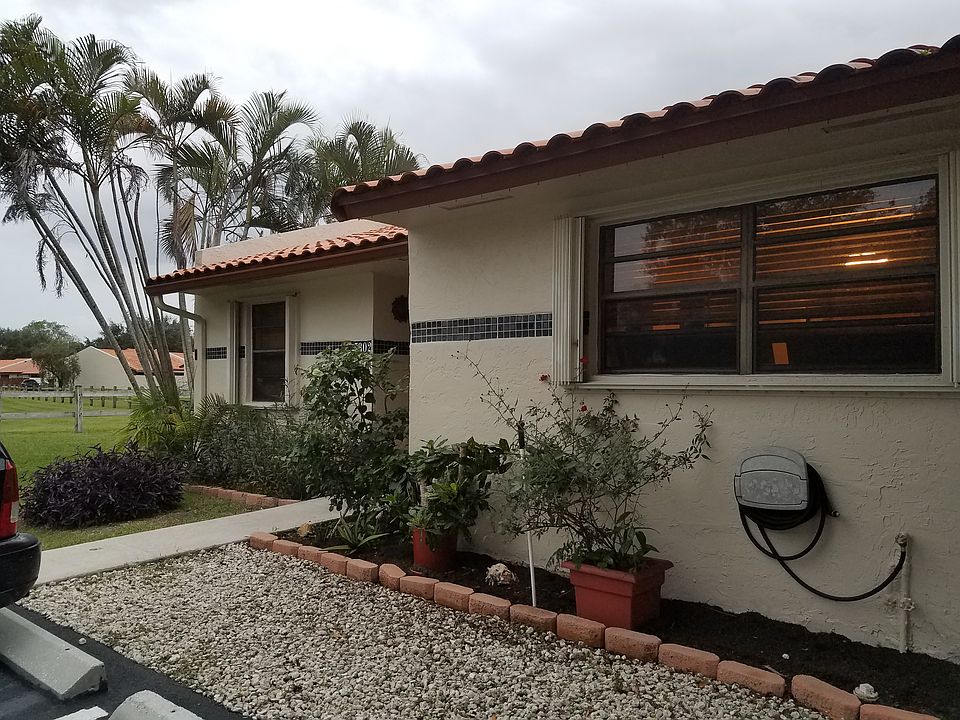 2nd image of 5802 SW 112th Way