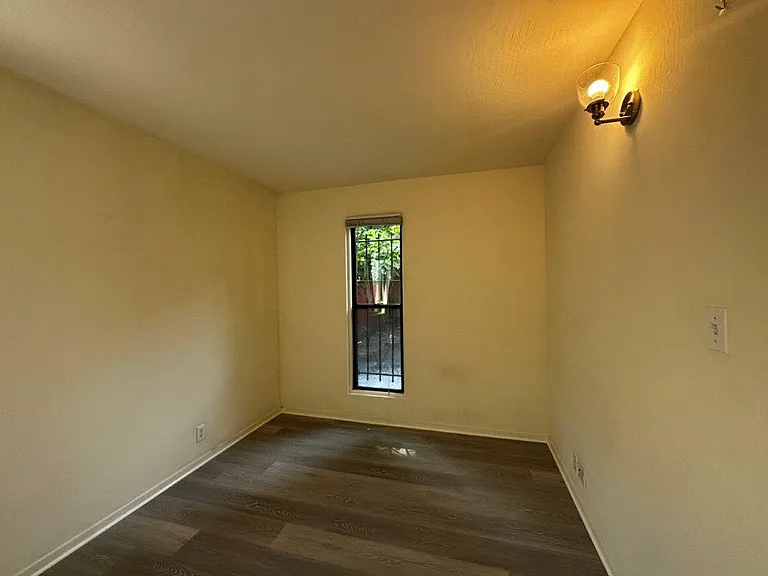 1618 Milvia Street — Photo 14