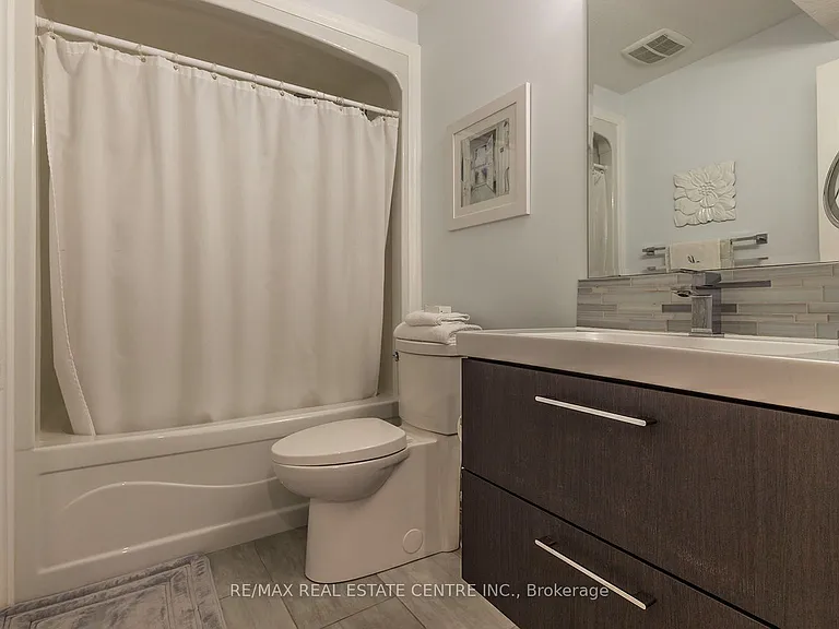 44 Lemon Grass St — Photo 25