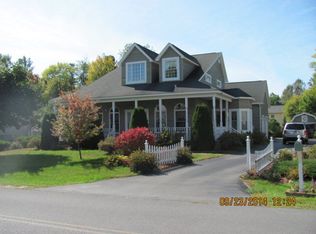 23 Barcomb Ave, Morrisonville, NY 12962