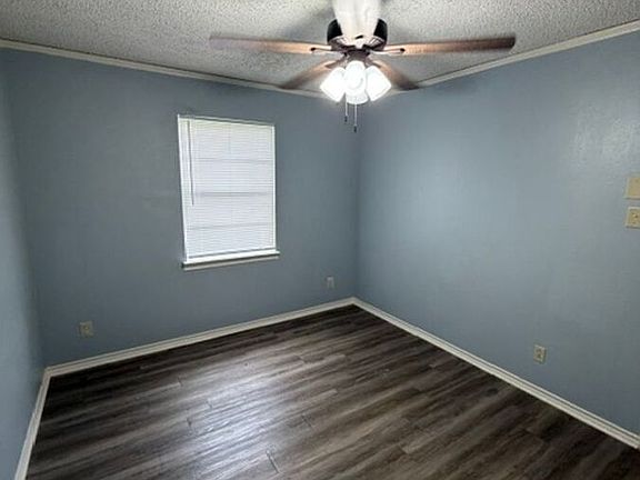 4th image of 1806 Kangaroo Ave