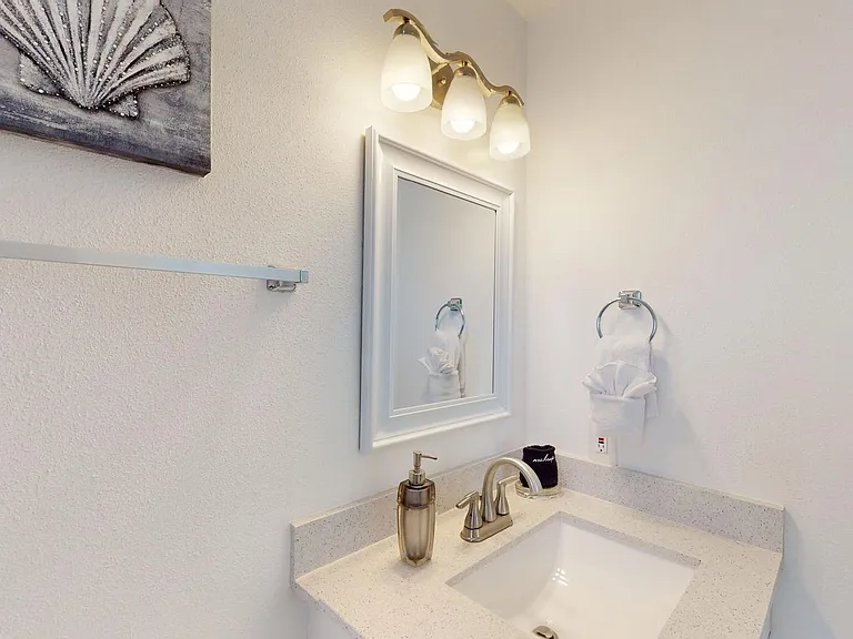 6409 Burns St #307 — Photo 15